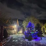гуцульська хата ヤレムチャ