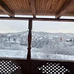 гуцульська хата 2* ヤレムチャ