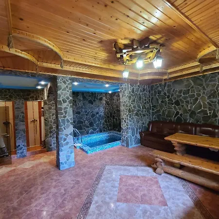 Hotel гуцульська хата