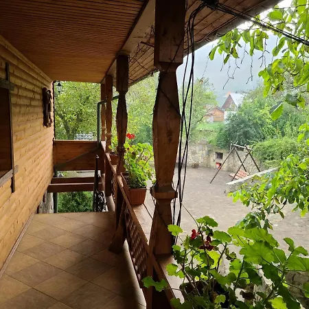 гуцульська хата