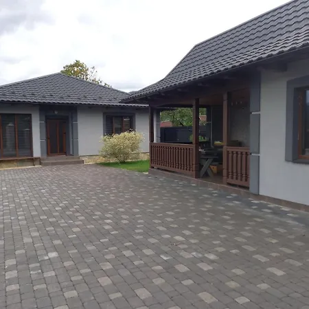 гуцульська хата Ξενοδοχείο Γιαρέμτσε