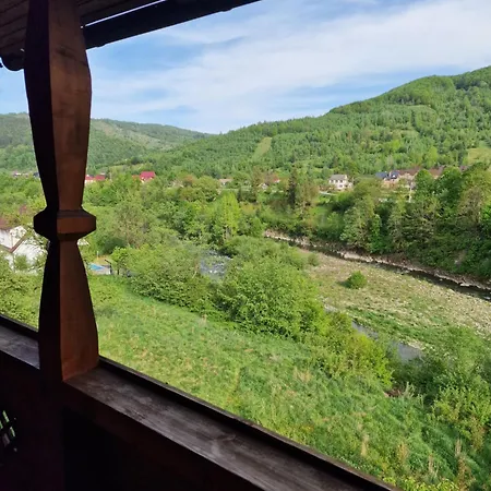 гуцульська хата 2*