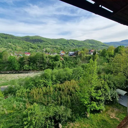 Hotel гуцульська хата