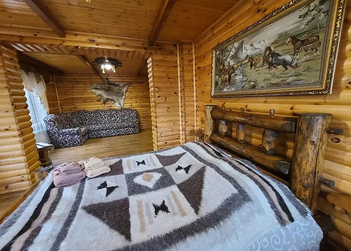 гуцульська хата מלון