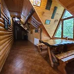 гуцульська хата 2* Яремча
