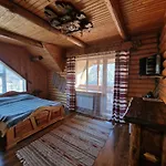 гуцульська хата Отель