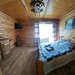 гуцульська хата Отель
