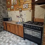 гуцульська хата Отель 2*