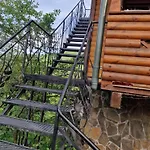 Отель гуцульська хата 2*