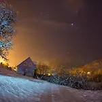 гуцульська хата 2* Яремча